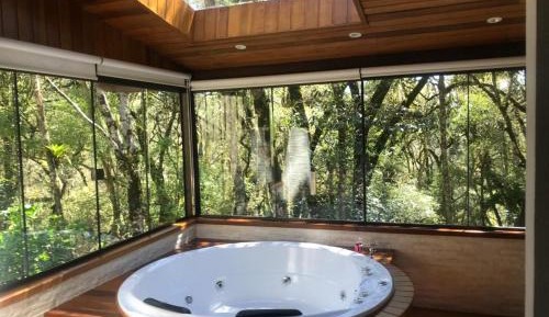 King Suite with Spa Bath