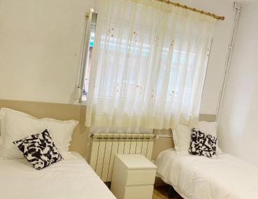 Twin Room with Private Bathroom