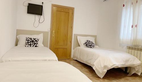 Triple Room with Private Bathroom