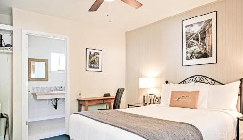 Standard Queen Room