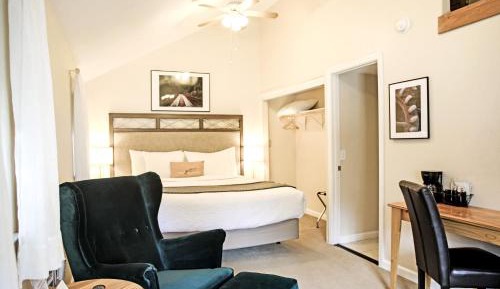 King Room - Non-Smoking