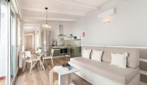 One-Bedroom Duplex- Penthouse 