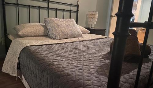 Queen Room with Shared Bathroom