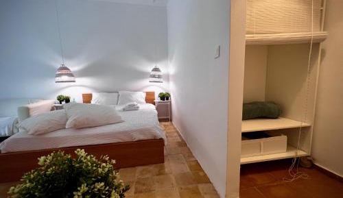 Apartment with Garden View
