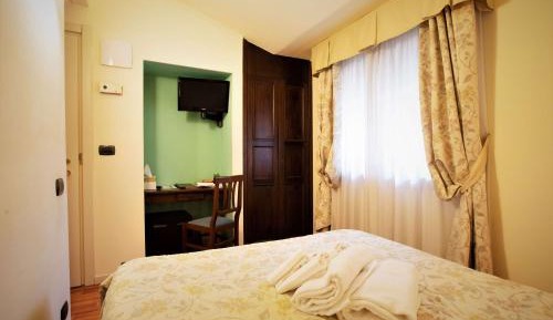 Small Double Room