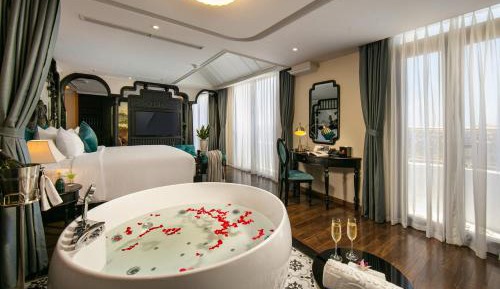 Presidential Suite with Balcony