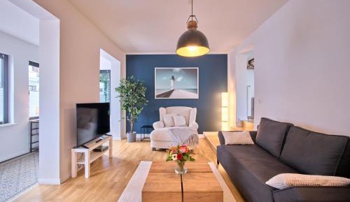 Apartment with Garden View