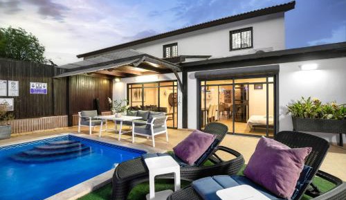 Deluxe Villa