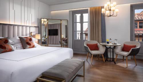 Superior King Room