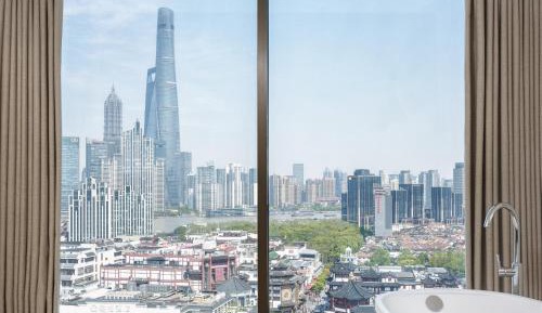 Bund River View Studio