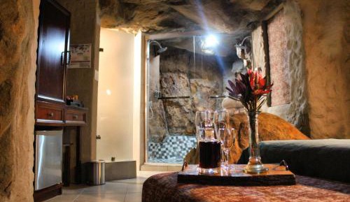 Honeymoon Cave