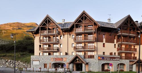 Two-Bedroom Apartment (6 Adults)