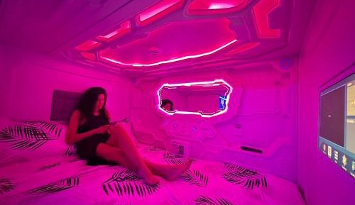  Single Capsule Pod in Mixed Dormitory