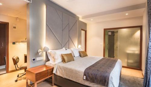 Signature Room with Balcony