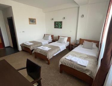 Economy Triple Room
