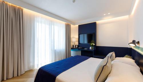 Junior Suite with Balcony