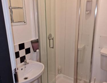 Double or Twin Room with Private Bathroom