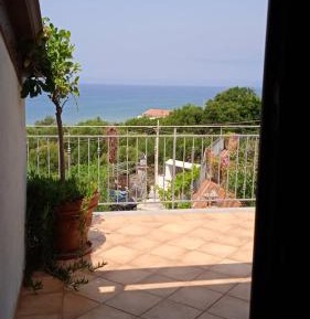 Double Room with Balcony and Sea View