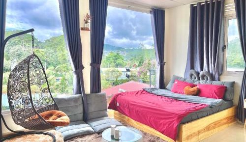 King Room with Mountain View