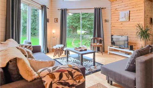 Three-Bedroom Holiday Home 