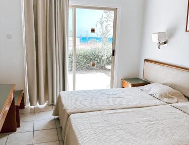 Studio with Sea View