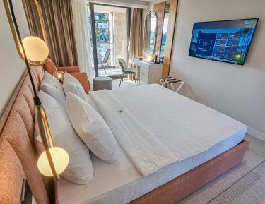 King Room with Balcony