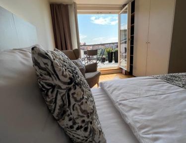 Apartment with Rooftop Terrace