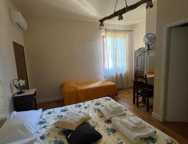 Classic Triple Room