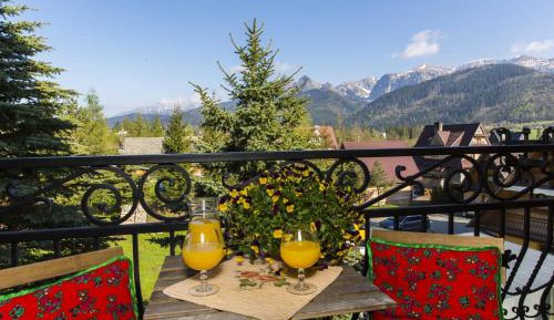 Triple Room with Mountain View