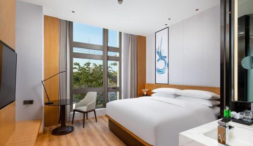 Standard King Room