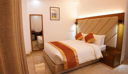 Deluxe Queen Room