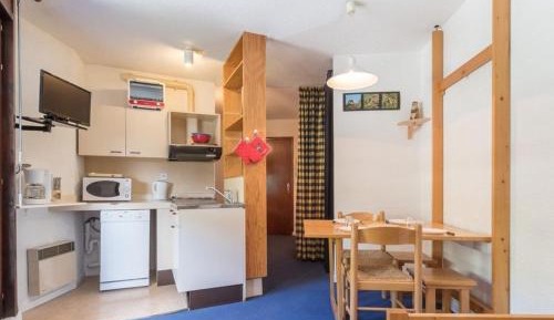 Apartment (4 Adults)