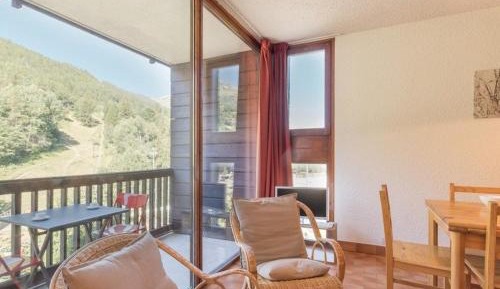 Apartment (6 Adults)
