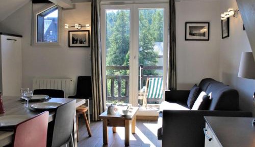 Apartment (6 Adults)