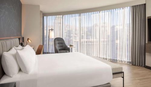 Corner King Room