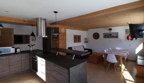 Apartment (6 Adults)