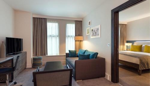 One-Bedroom Suite