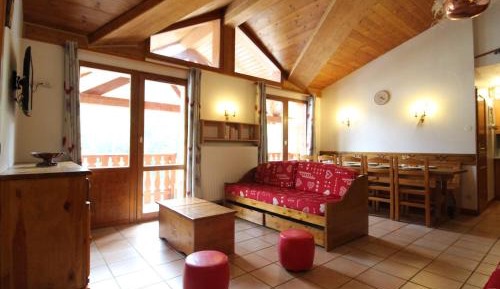 Apartment (12 adults)