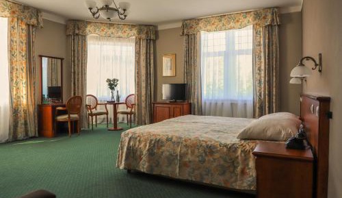 Deluxe Double Room with Bath