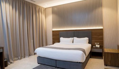 Standard King Room