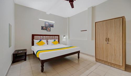 Standard Room With Queen Bed