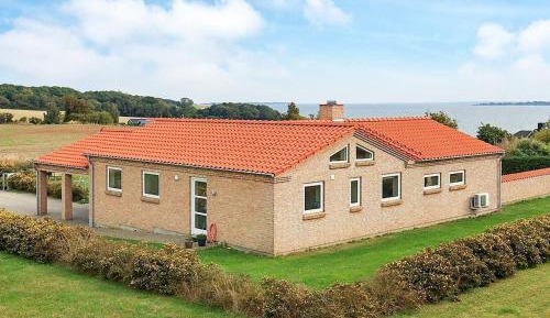 Four-Bedroom Holiday Home