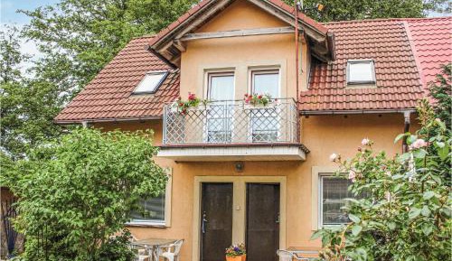 One-Bedroom Holiday Home