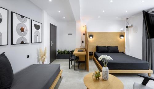  Luxury Suite with Hot tub and White Tower View 