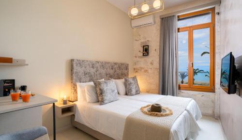 Deluxe Double or Twin Room with Sea View