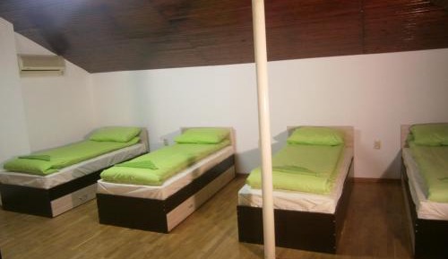 Bed in 6-Bed Mixed Dormitory Room
