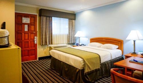 Queen Room