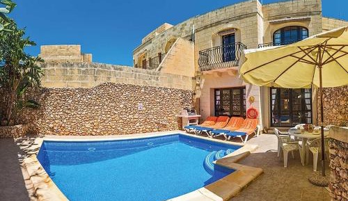 Three-Bedroom Holiday Home 