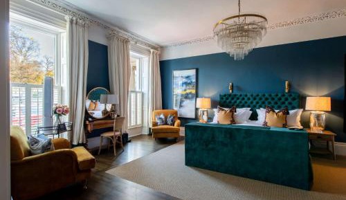 Superior King Room