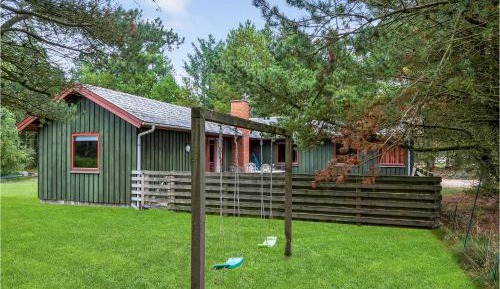 Three-Bedroom Holiday Home 